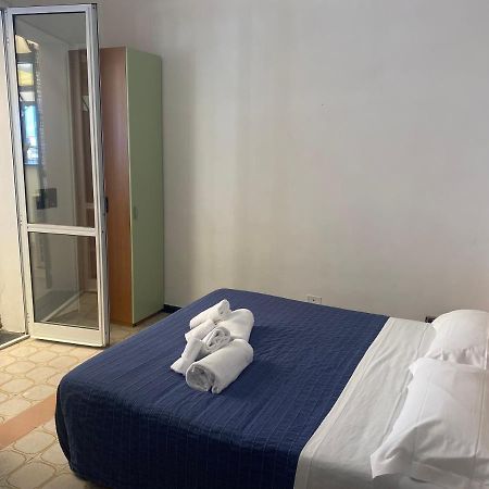 Caravella Hotel Deiva Marina Ngoại thất bức ảnh