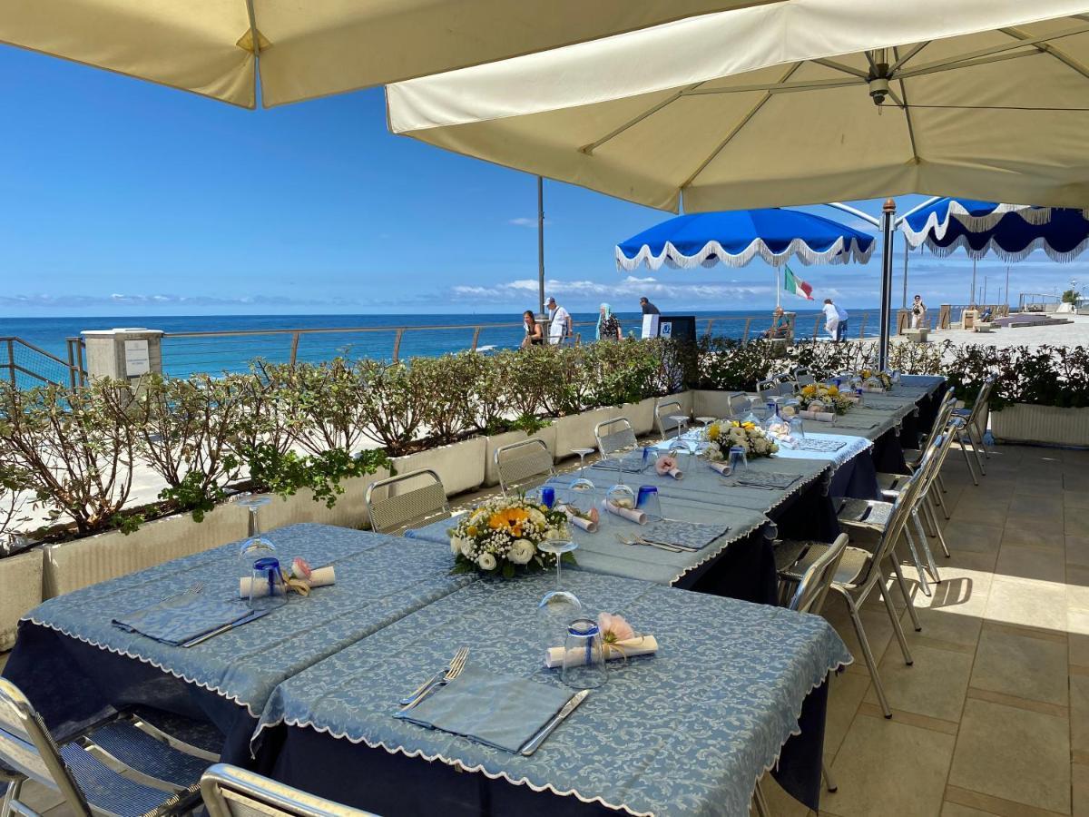 Caravella Hotel Deiva Marina Ngoại thất bức ảnh