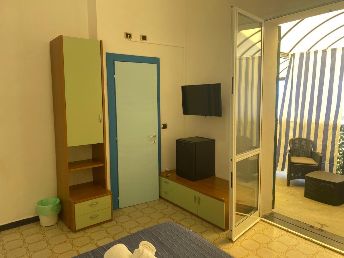 Caravella Hotel Deiva Marina Ngoại thất bức ảnh