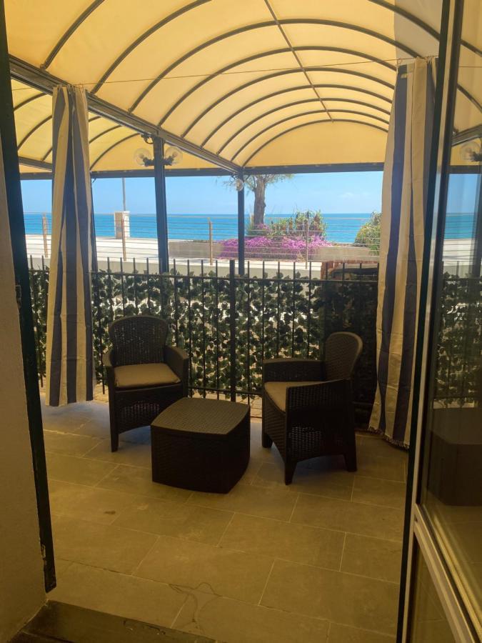 Caravella Hotel Deiva Marina Ngoại thất bức ảnh