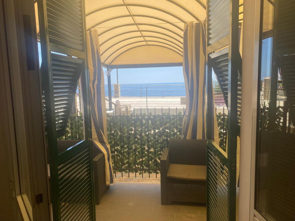 Caravella Hotel Deiva Marina Ngoại thất bức ảnh