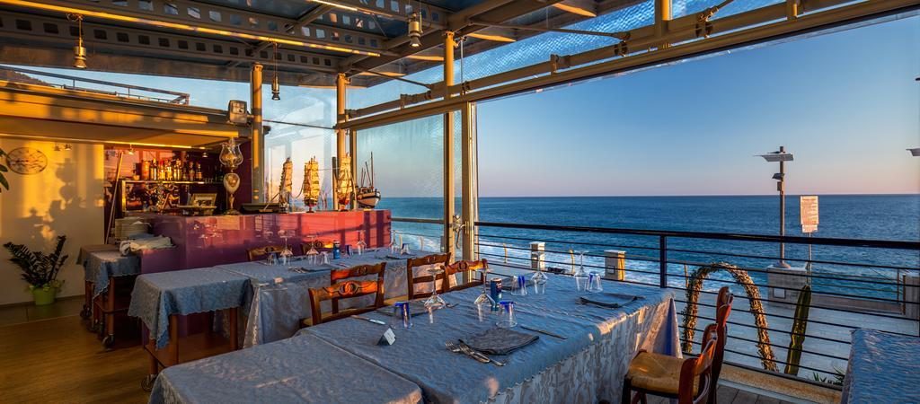 Caravella Hotel Deiva Marina Ngoại thất bức ảnh